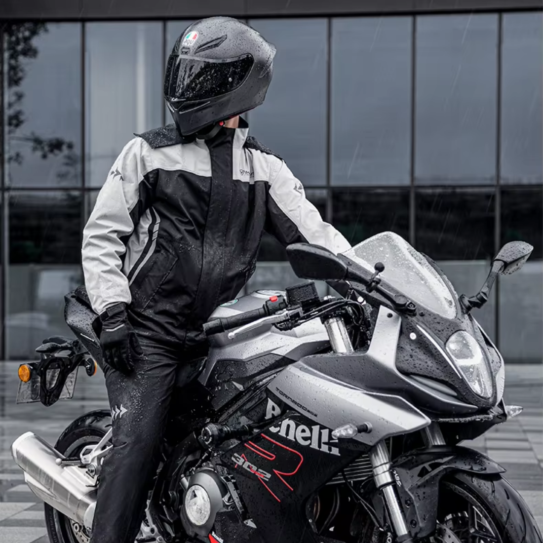 Motorcycle Rain Suit for Riders (Jacket + Pants) – Waterproof, Windproof & Breathable