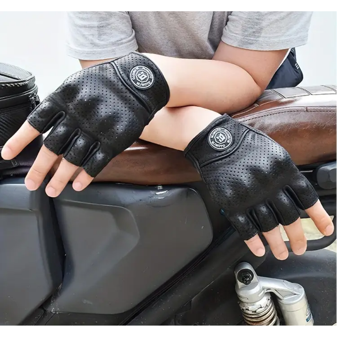 Motorcycle Half Finger Leather Gloves