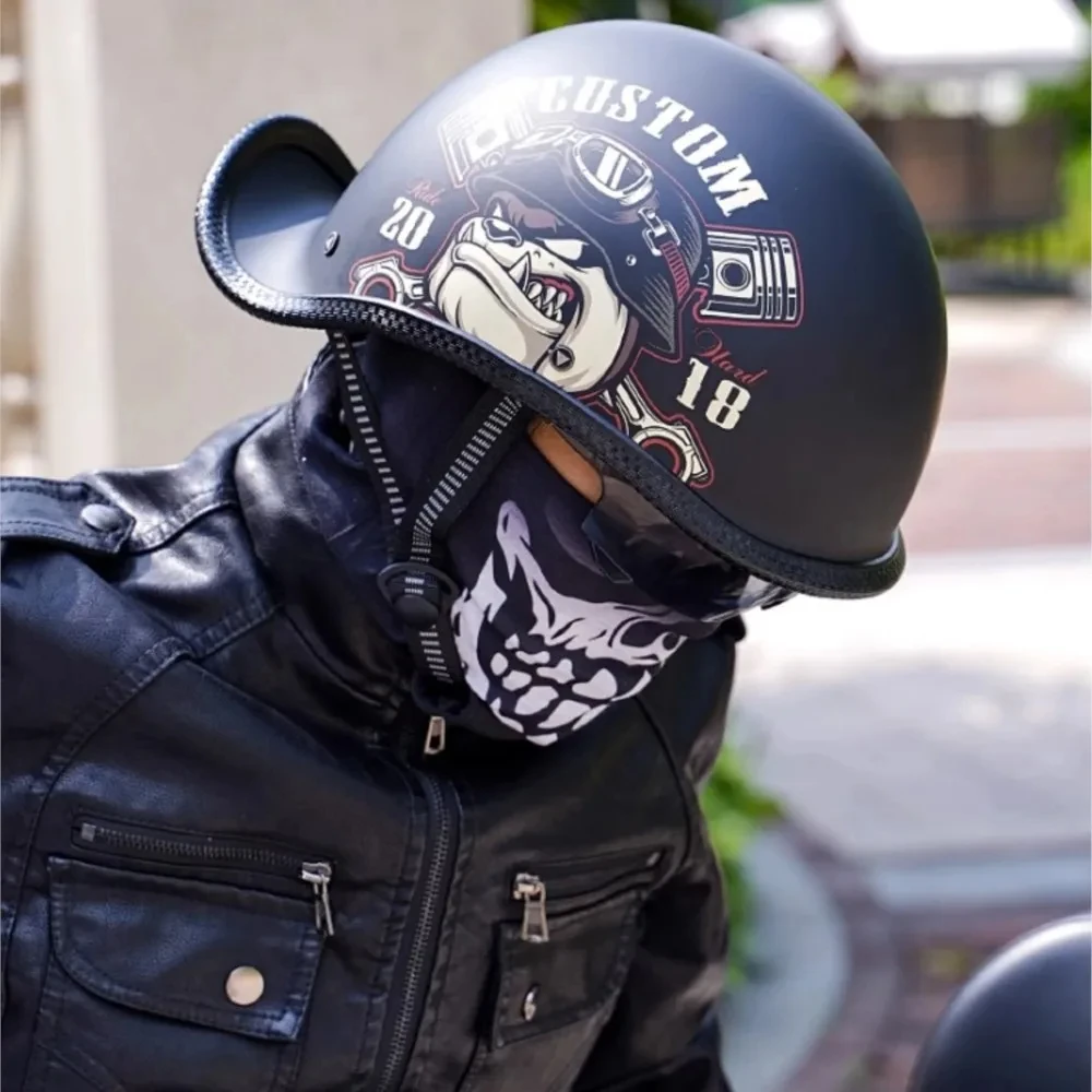 Minimalist Retro Shell-Shaped Half-Face Helmet
