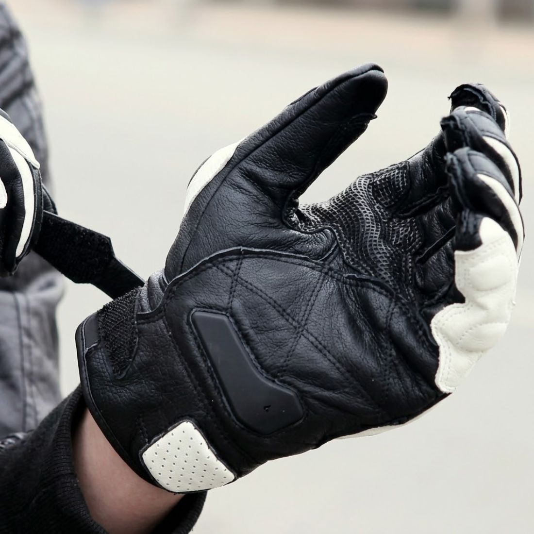 BikerZonez™  Armored Leather Riding Gloves – Carbon Knuckle Protection