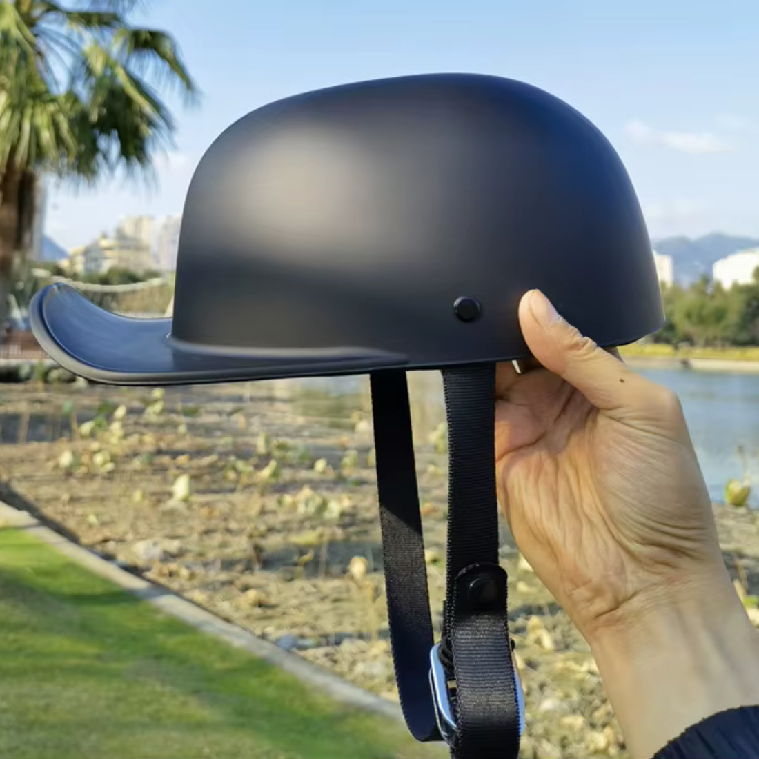 Retro 90s Half Helmet – Vintage Street Rider Style